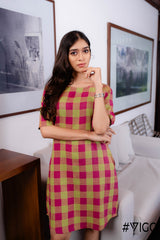 MAGENTA & GREEN CHACK CLASSY DAZZLING