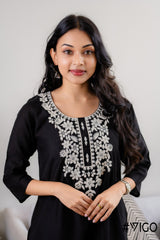ROMAN CHIKANKARI KURTA BLACK