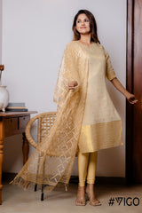 GOLDEN AURA ETHNIC SET