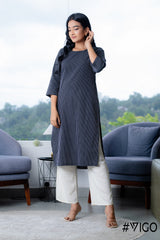SKYLINE SRIPE BLACK KURTI