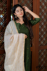 VIGO EVERYDAY ELEGANCE DARK GREEN KURTA SET