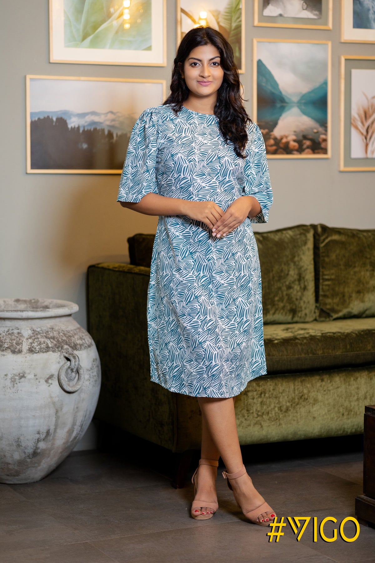 MAROON PRETTYGARDEN STRIPED LONG DRESS.