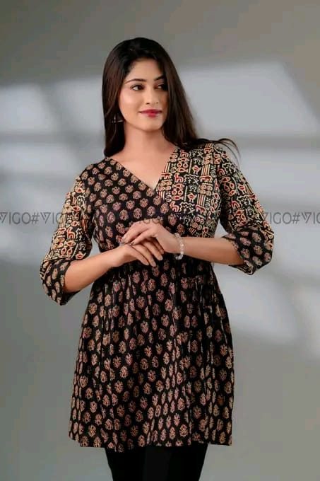 BLACK ETHNIC MOTIF TUNIC KURTA
