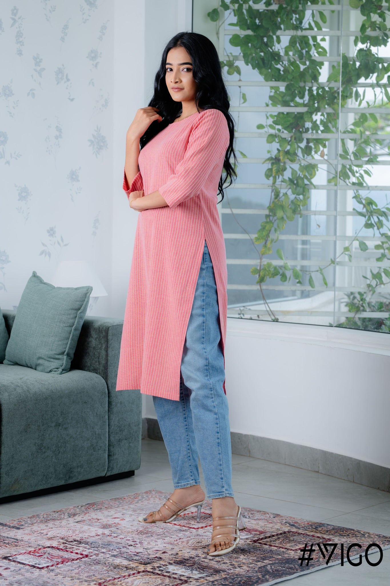 SKYLINE SRIPE PINK KURTI