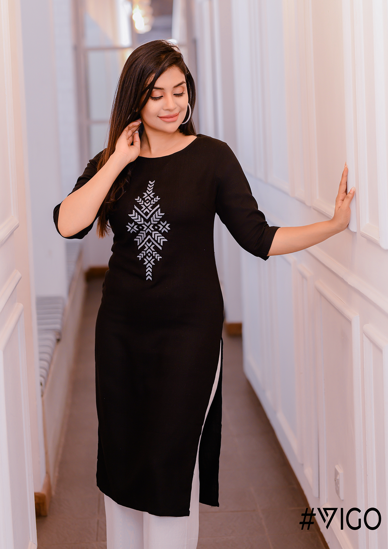 Embroidered Classic Kurti in Noir